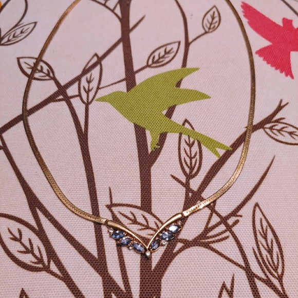 ✨Avon Vintage Necklace with Purple Stones✨ - Picture 5 of 7